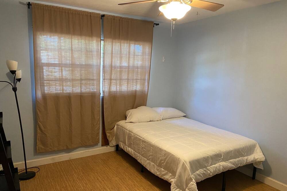 Photo of Bedroom in Sebring