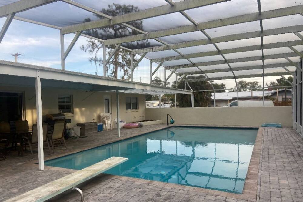 Photo of Outdoor in Sebring