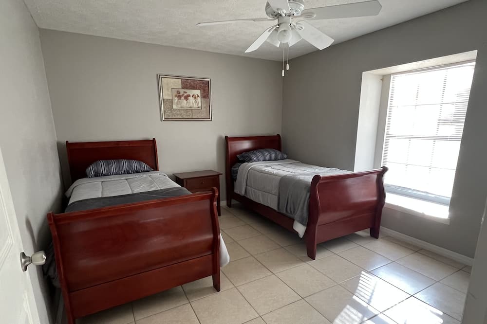 Photo of Bedroom in LaBelle