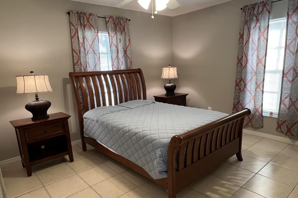Photo of Bedroom in LaBelle