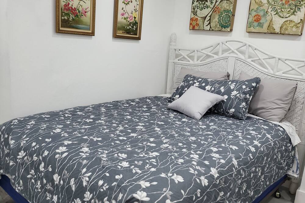 Photo of Bedroom in Everglades City