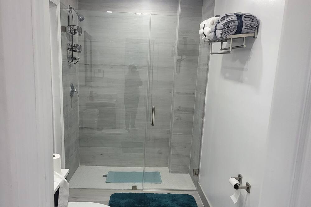 Photo of Bathroom in Everglades City