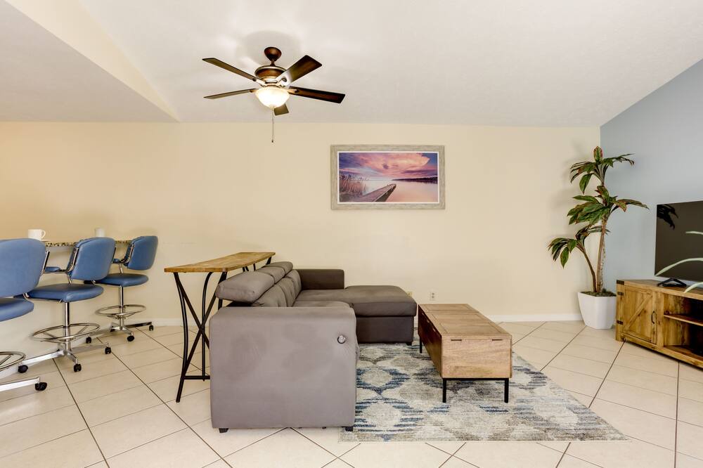Photo of Livingroom in Port Saint Lucie