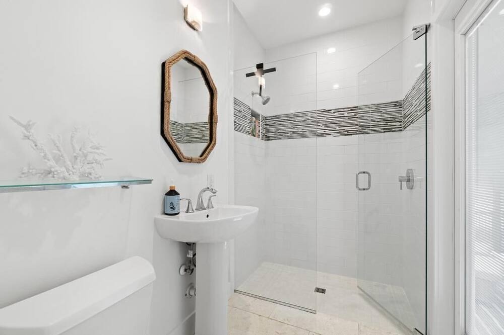 Photo of Bathroom in Palm River Estates
