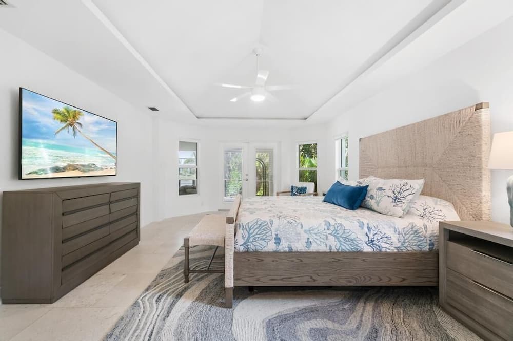 Photo of Bedroom in Palm River Estates