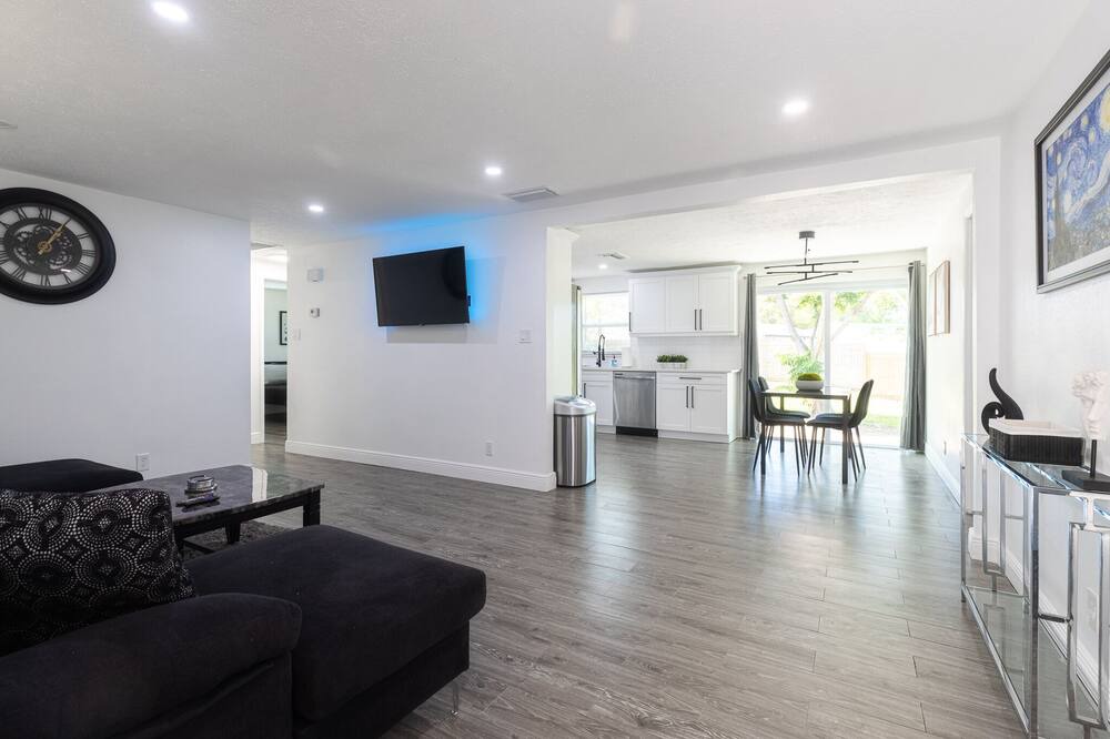 Photo of Livingroom in Brandon