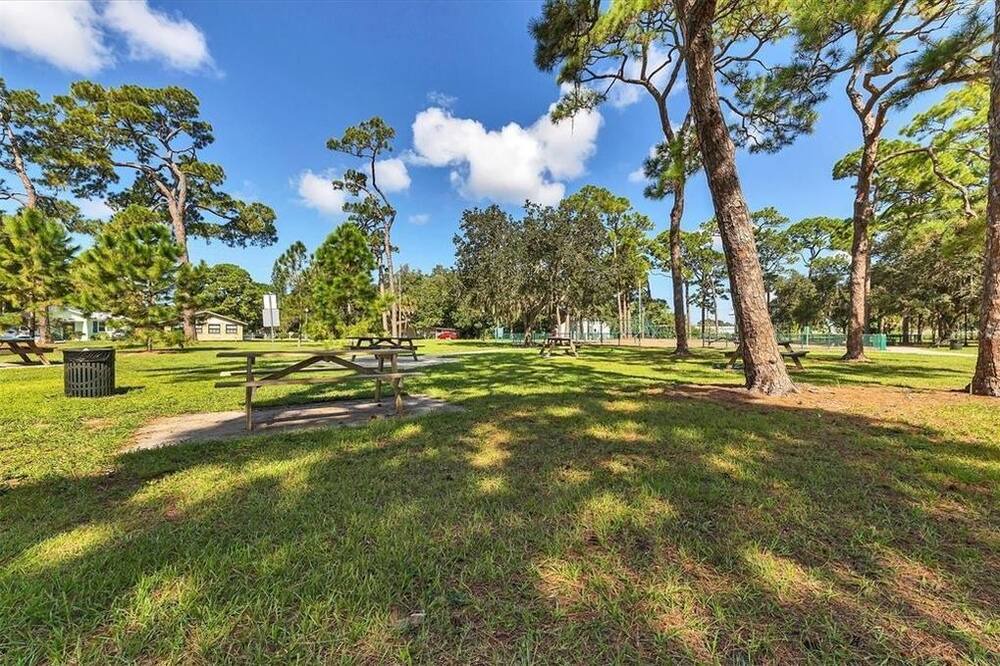 Photo of Others in Gillespie Park
