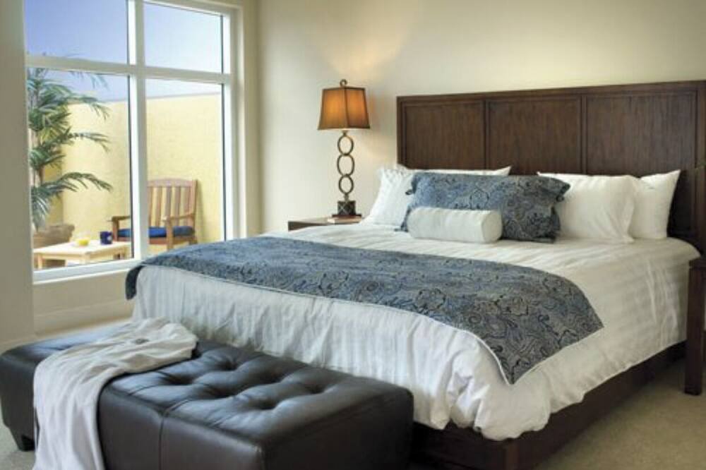 Photo of Bedroom in Pelican