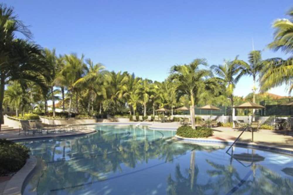 Photo of Outdoor in Pelican