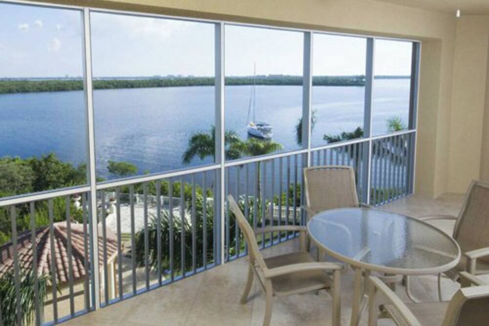 Photo of Outdoor in Pelican