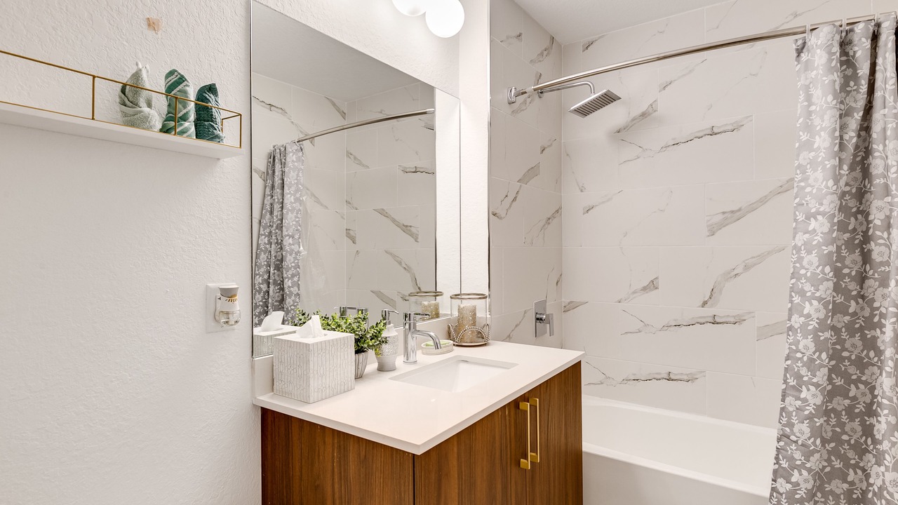Photo of Bathroom in Overtown