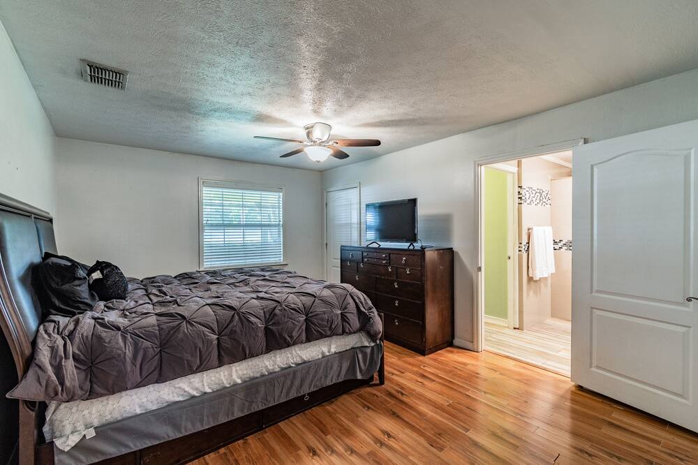 Photo of Bedroom in Plant City
