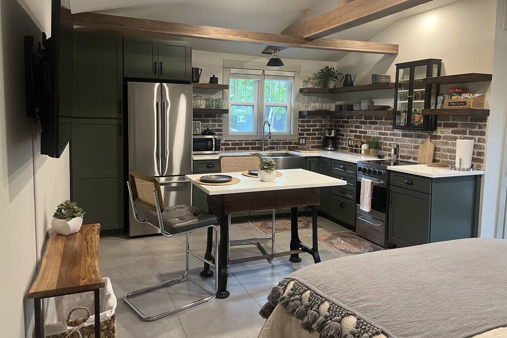 Photo of Kitchen in United Central