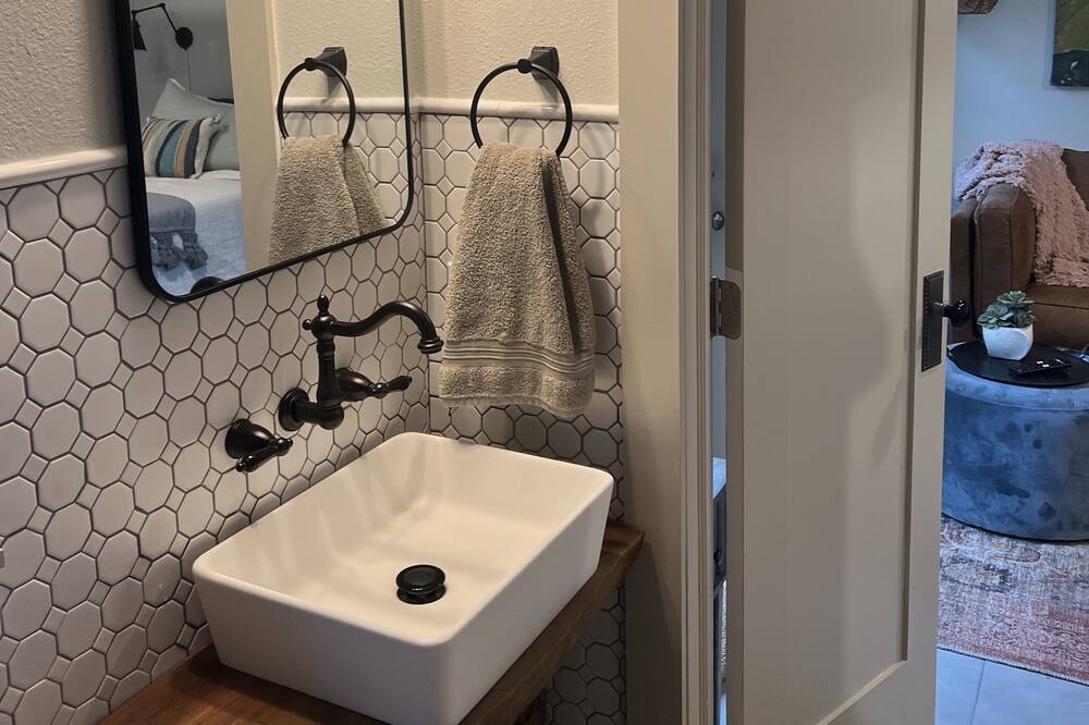 Photo of Bathroom in United Central
