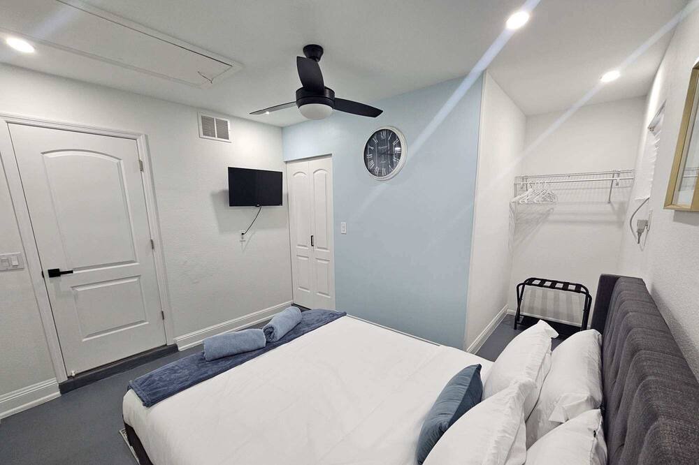 Photo of Bedroom in Port Saint Lucie