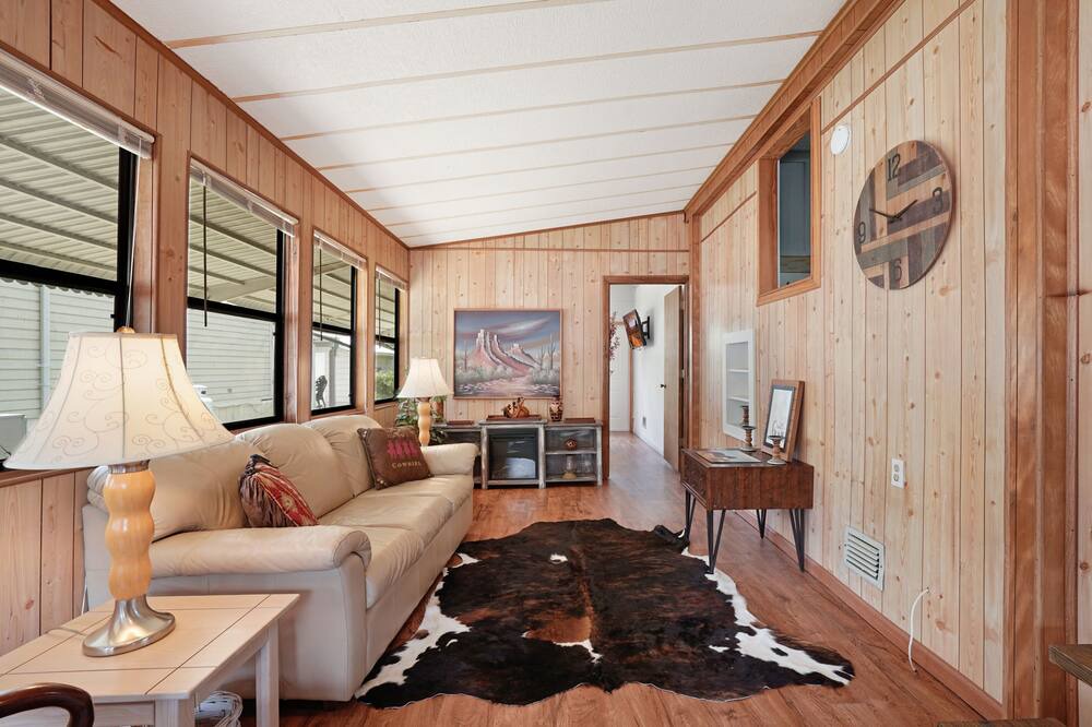 Photo of Livingroom in River Ranch