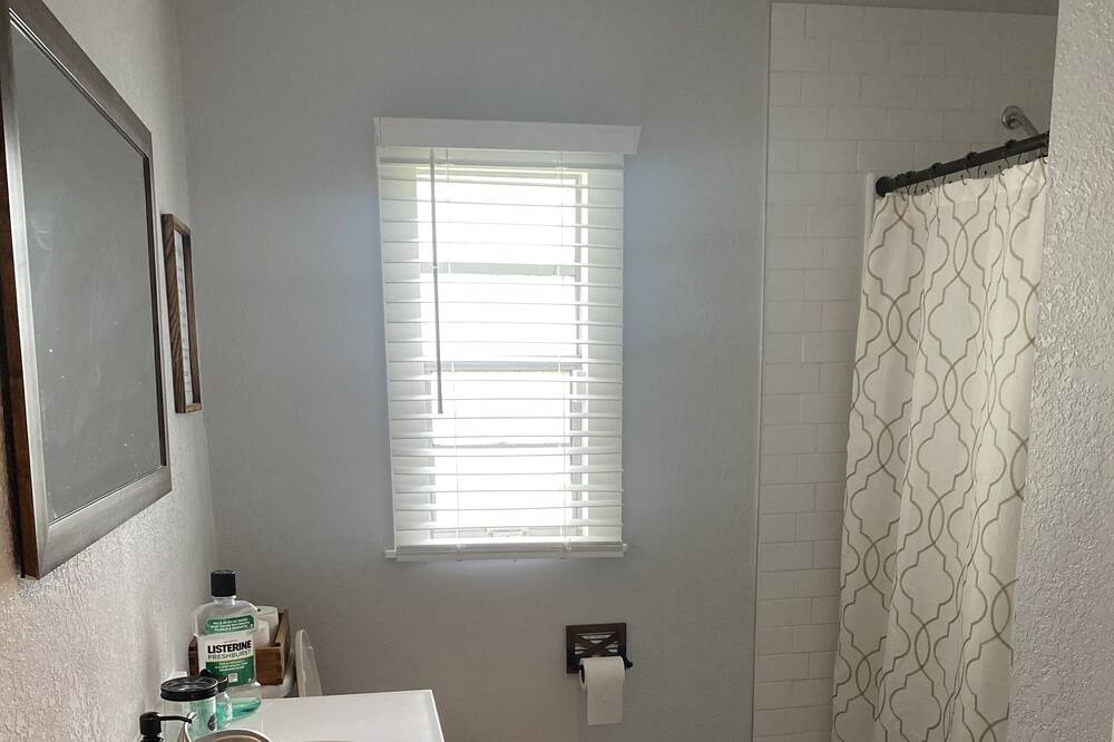 Photo of Bathroom in Plant City
