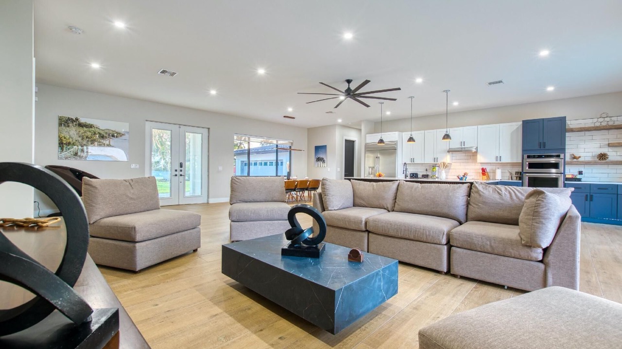 Photo of Livingroom in Alabama Grove Terrace