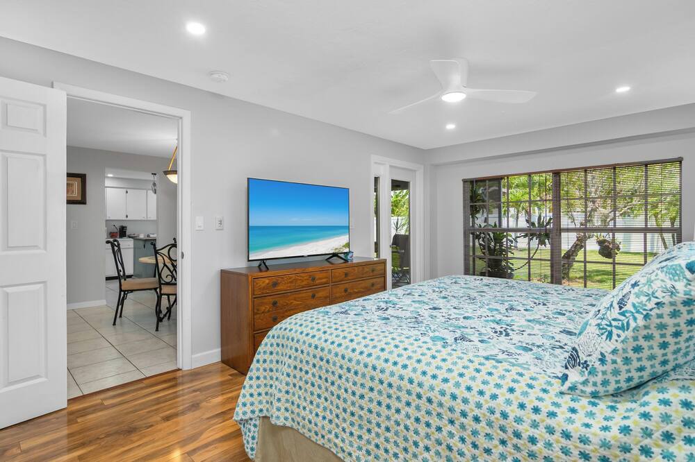 Photo of Bedroom in Palm River Estates
