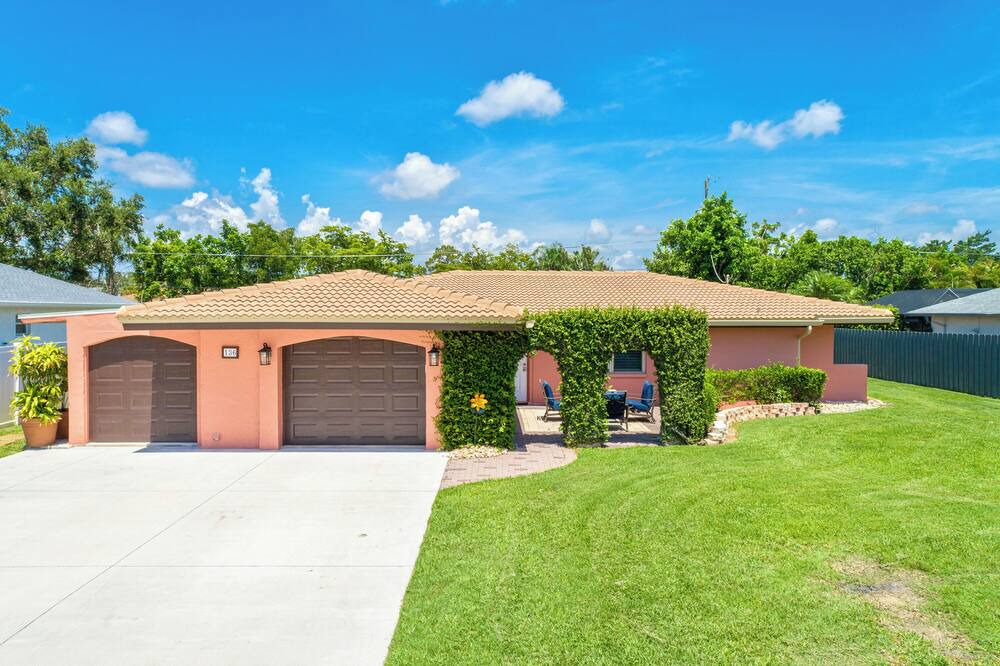 Photo of Outdoor in Palm River Estates