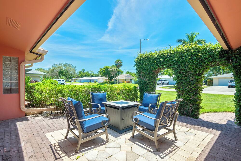 Photo of Patio Balcony in Palm River Estates
