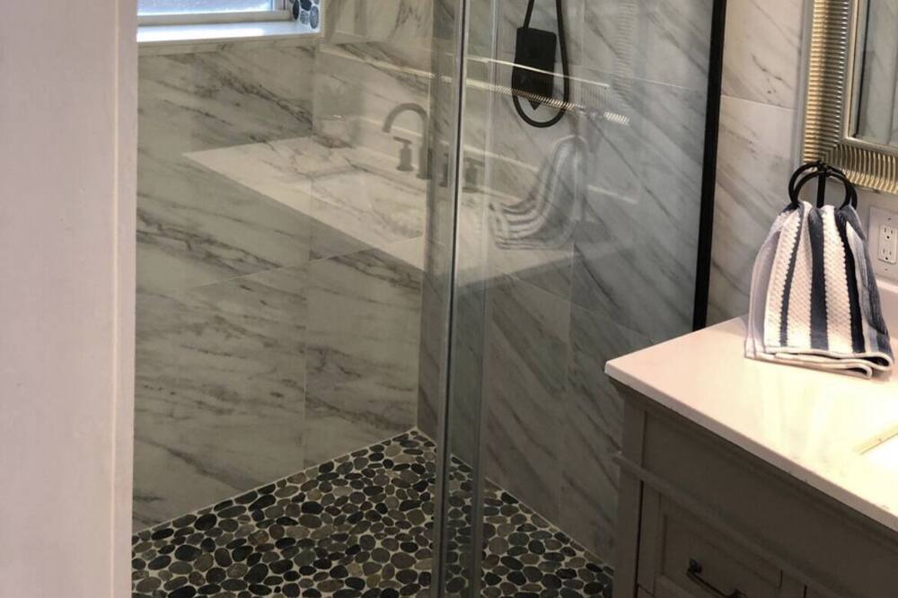 Photo of Bathroom in United Central