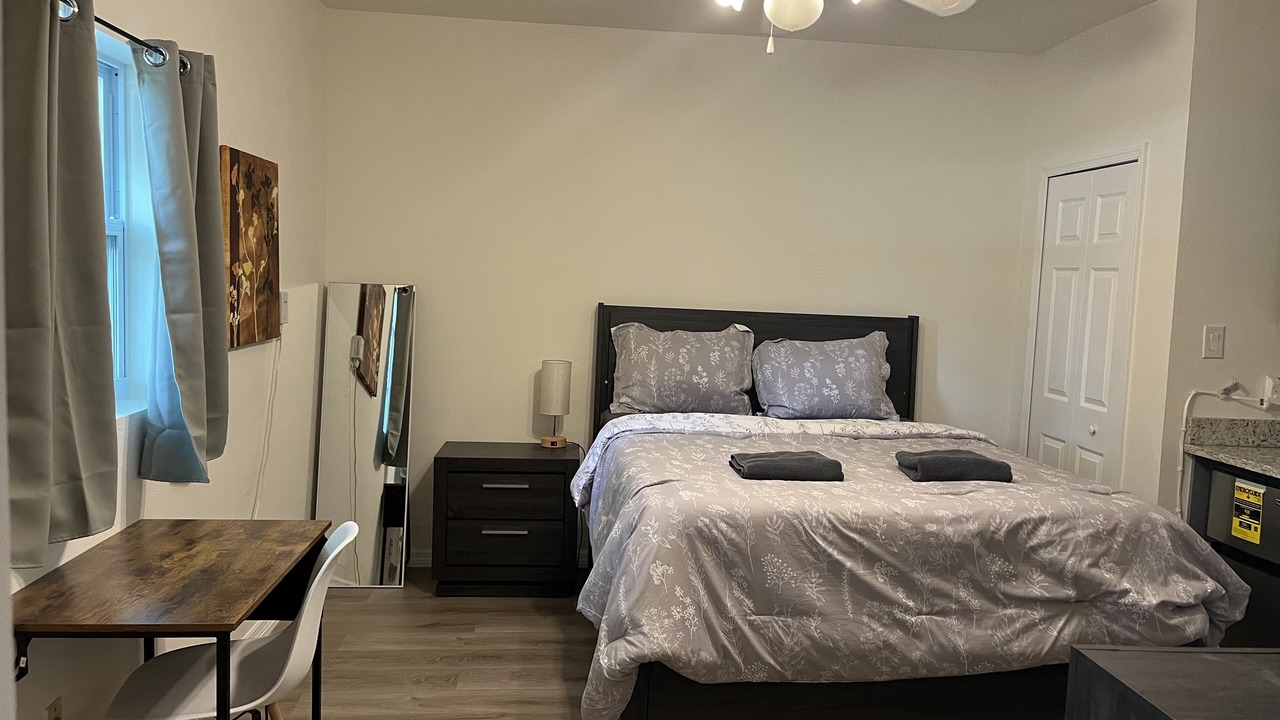 Photo of Bedroom in Seffner Community Alliance