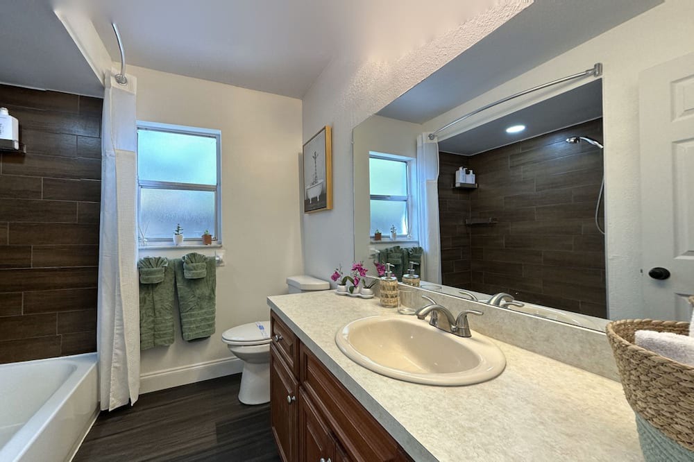 Photo of Bathroom in Palm Harbor