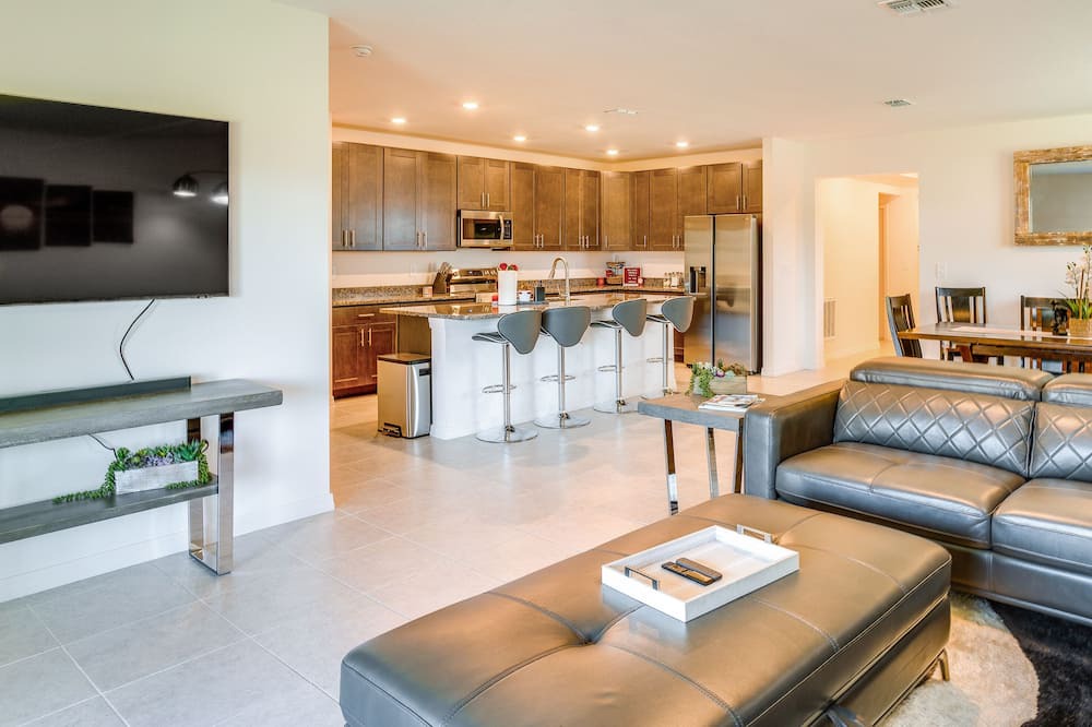 Photo of Livingroom in Port Saint Lucie
