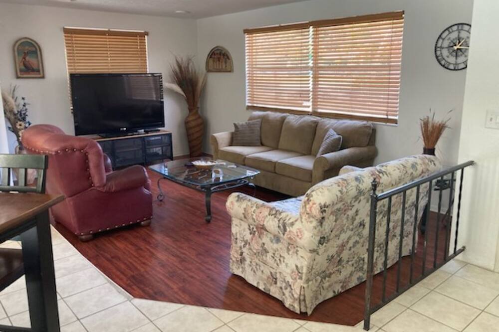 Photo of Livingroom in Pinellas Point