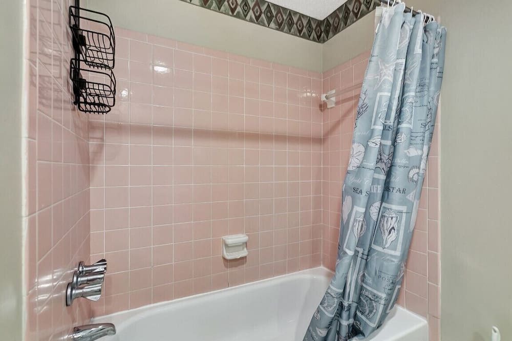 Photo of Bathroom in Pinellas Point