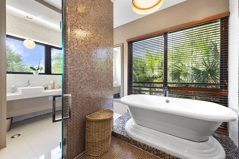 Photo of Bathroom in Northeast Miami