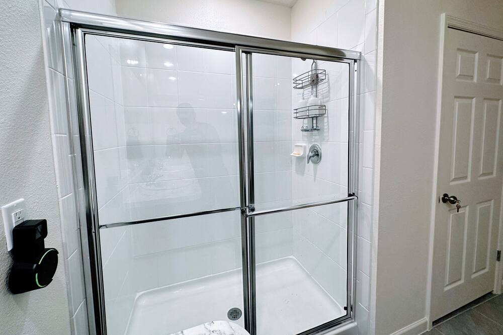 Photo of Bathroom in Port Malabar