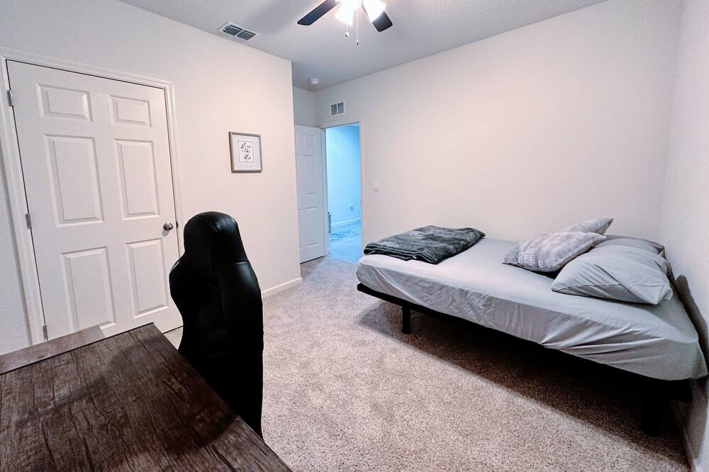 Photo of Bedroom in Port Malabar