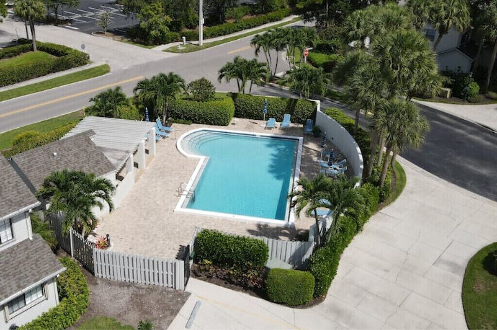 Photo of Outdoor in Pelican Bay