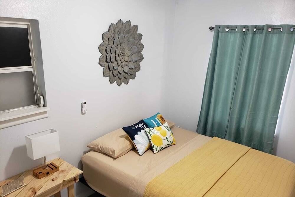 Photo of Bedroom in Inwood