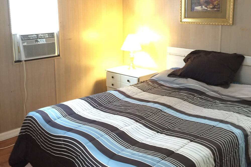 Photo of Bedroom in Sebring