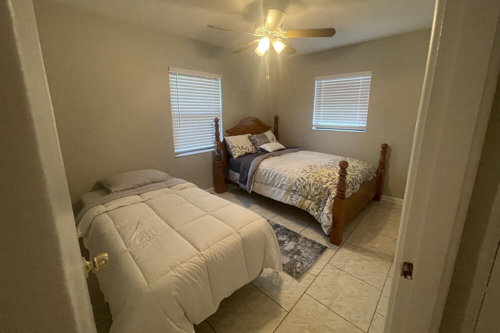 Photo of Bedroom in Sebring