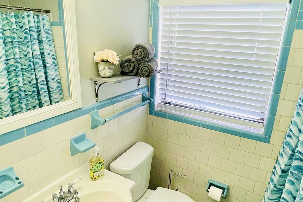 Photo of Bathroom in Sebring
