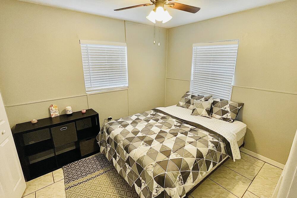 Photo of Bedroom in Sebring