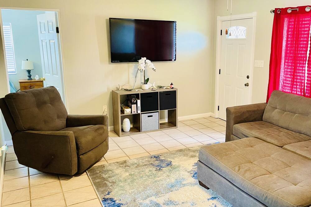 Photo of Livingroom in Sebring