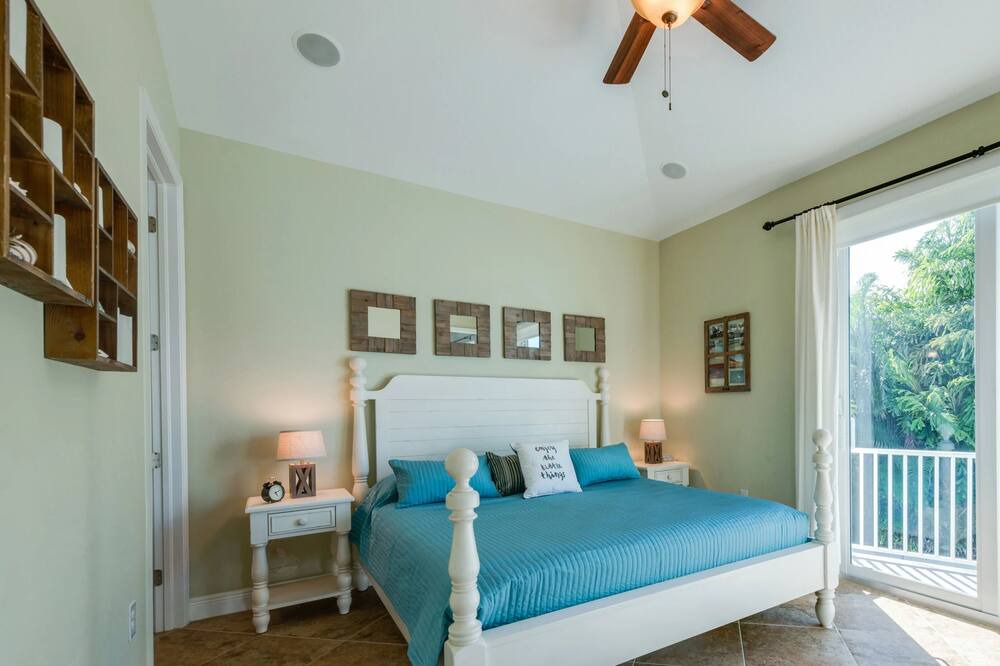 Photo of Bedroom in Hills T P