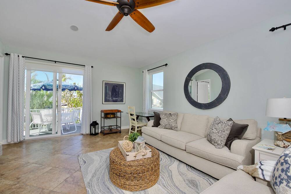Photo of Livingroom in Hills T P