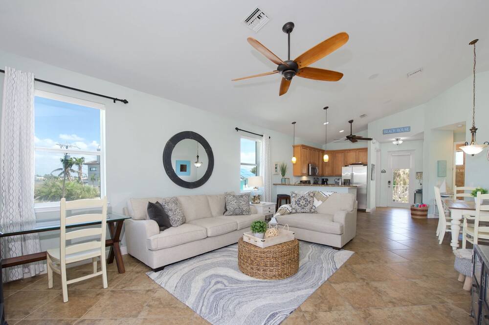 Photo of Livingroom in Hills T P