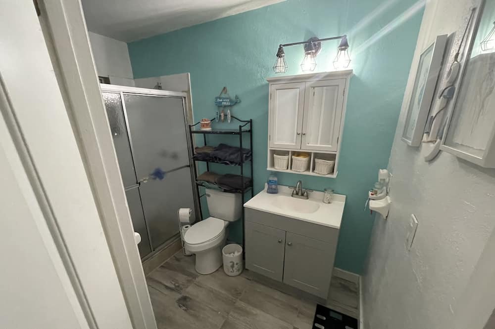 Photo of Bathroom in Plant City