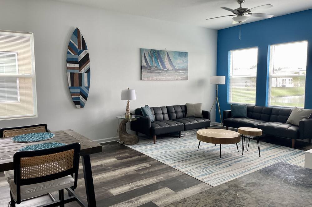 Photo of Livingroom in Nichols