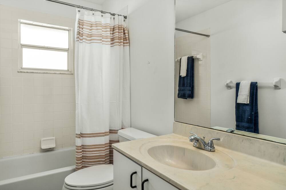 Photo of Bathroom in Highland