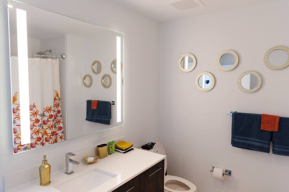 Photo of Bathroom in Overtown