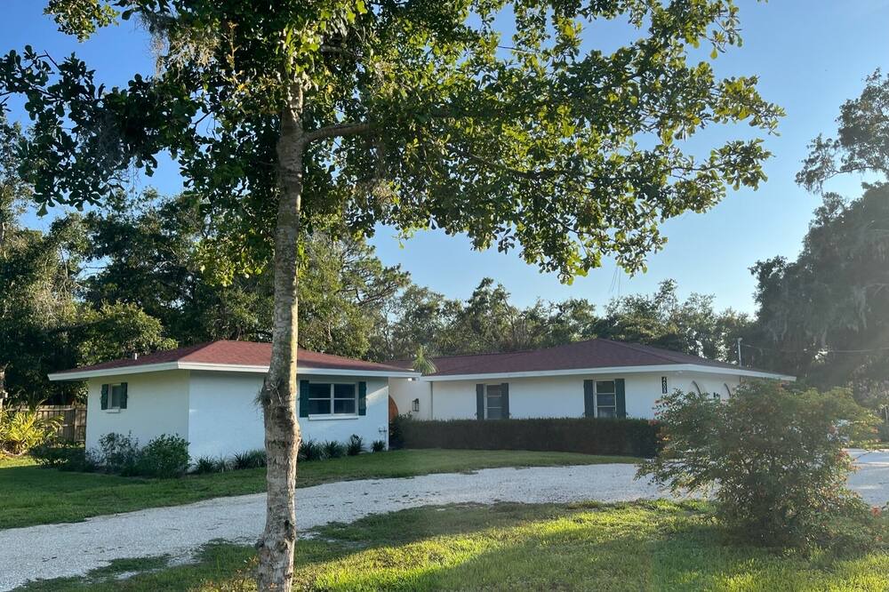 Photo of Outdoor in Lake Sarasota