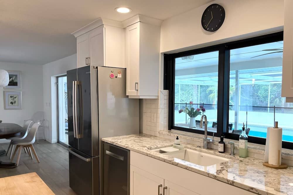 Photo of Kitchen in Lake Sarasota
